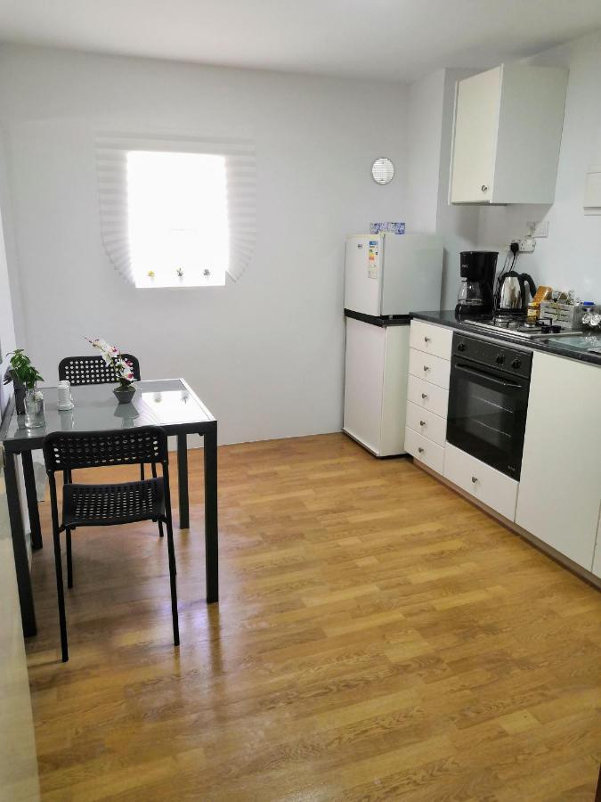 Guest Apartments 利马索尔 外观 照片